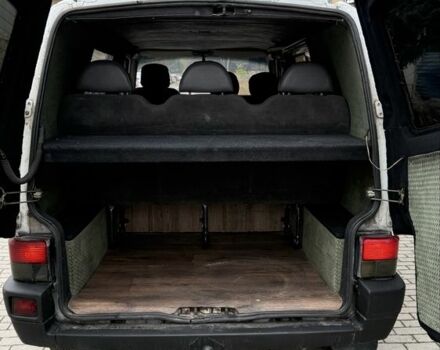 Белый Фольксваген Transporter, объемом двигателя 1.9 л и пробегом 240 тыс. км за 4600 $, фото 4 на Automoto.ua