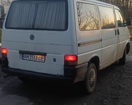 Белый Фольксваген Transporter, объемом двигателя 2.4 л и пробегом 278 тыс. км за 2550 $, фото 3 на Automoto.ua