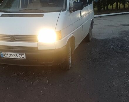 Белый Фольксваген Transporter, объемом двигателя 2.4 л и пробегом 278 тыс. км за 2550 $, фото 1 на Automoto.ua