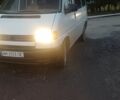 Белый Фольксваген Transporter, объемом двигателя 2.4 л и пробегом 278 тыс. км за 2550 $, фото 1 на Automoto.ua