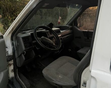 Білий Фольксваген Transporter, об'ємом двигуна 0 л та пробігом 450 тис. км за 3300 $, фото 5 на Automoto.ua