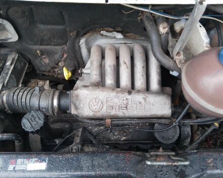 Белый Фольксваген Transporter, объемом двигателя 2.4 л и пробегом 500 тыс. км за 3600 $, фото 15 на Automoto.ua