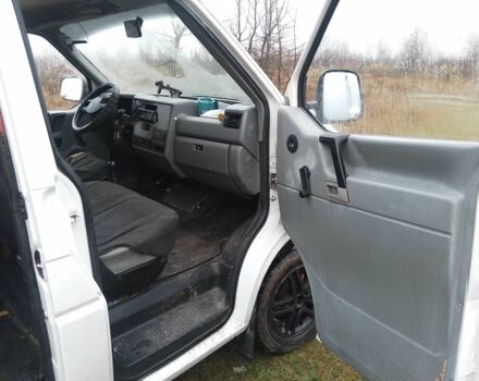 Белый Фольксваген Transporter, объемом двигателя 2.4 л и пробегом 500 тыс. км за 3600 $, фото 7 на Automoto.ua