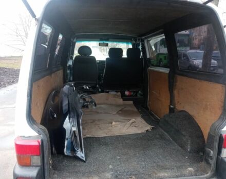 Білий Фольксваген Transporter, об'ємом двигуна 1.9 л та пробігом 250 тис. км за 3900 $, фото 5 на Automoto.ua