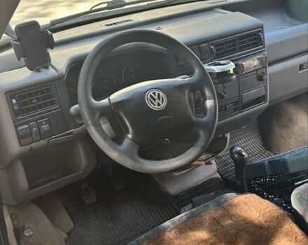 Білий Фольксваген Transporter, об'ємом двигуна 2.5 л та пробігом 400 тис. км за 3499 $, фото 7 на Automoto.ua