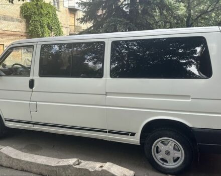 Білий Фольксваген Transporter, об'ємом двигуна 2.5 л та пробігом 400 тис. км за 3499 $, фото 3 на Automoto.ua