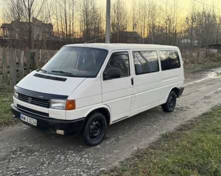 Белый Фольксваген Transporter, объемом двигателя 2.4 л и пробегом 250 тыс. км за 2500 $, фото 2 на Automoto.ua
