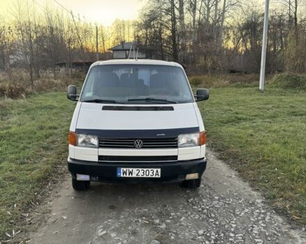 Белый Фольксваген Transporter, объемом двигателя 2.4 л и пробегом 250 тыс. км за 2500 $, фото 1 на Automoto.ua