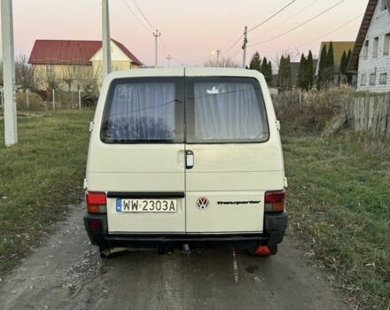 Белый Фольксваген Transporter, объемом двигателя 2.4 л и пробегом 250 тыс. км за 2500 $, фото 4 на Automoto.ua
