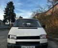 Белый Фольксваген Transporter, объемом двигателя 1.9 л и пробегом 260 тыс. км за 2599 $, фото 1 на Automoto.ua