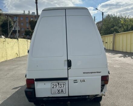 Білий Фольксваген Transporter, об'ємом двигуна 2.4 л та пробігом 299 тис. км за 2350 $, фото 5 на Automoto.ua