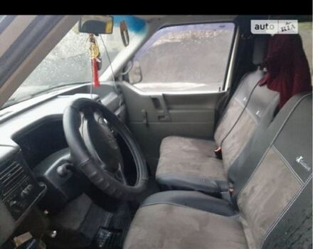 Білий Фольксваген Transporter, об'ємом двигуна 1.9 л та пробігом 494 тис. км за 4300 $, фото 1 на Automoto.ua