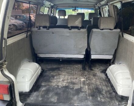 Білий Фольксваген Transporter, об'ємом двигуна 2.5 л та пробігом 450 тис. км за 2700 $, фото 4 на Automoto.ua