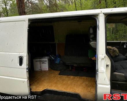 Белый Фольксваген Transporter, объемом двигателя 1.9 л и пробегом 123 тыс. км за 3000 $, фото 5 на Automoto.ua