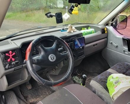 Білий Фольксваген Transporter, об'ємом двигуна 1.9 л та пробігом 300 тис. км за 3750 $, фото 4 на Automoto.ua