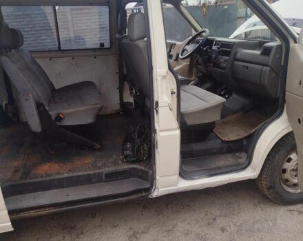 Білий Фольксваген Transporter, об'ємом двигуна 2.4 л та пробігом 240 тис. км за 3150 $, фото 5 на Automoto.ua