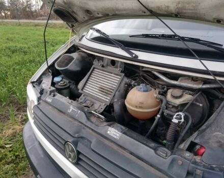 Белый Фольксваген Transporter, объемом двигателя 1.9 л и пробегом 409 тыс. км за 5500 $, фото 1 на Automoto.ua