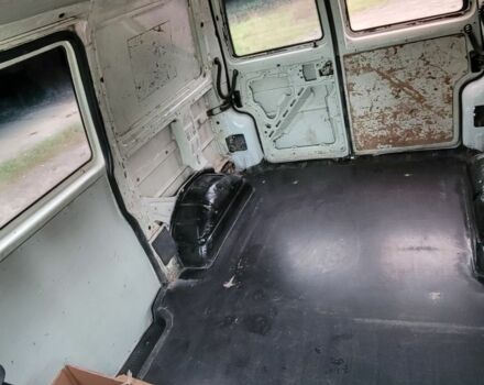 Білий Фольксваген Transporter, об'ємом двигуна 1.9 л та пробігом 300 тис. км за 3750 $, фото 7 на Automoto.ua