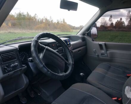 Белый Фольксваген Transporter, объемом двигателя 1.9 л и пробегом 409 тыс. км за 5500 $, фото 5 на Automoto.ua