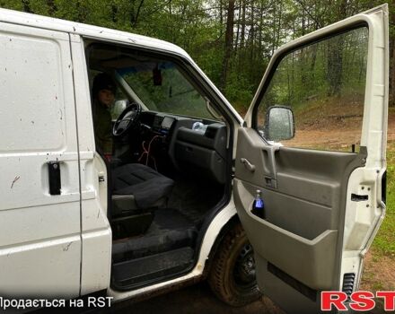 Белый Фольксваген Transporter, объемом двигателя 1.9 л и пробегом 123 тыс. км за 3000 $, фото 4 на Automoto.ua