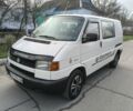 Белый Фольксваген Transporter, объемом двигателя 2.5 л и пробегом 300 тыс. км за 4350 $, фото 1 на Automoto.ua