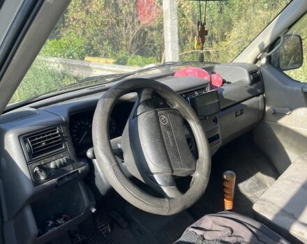 Білий Фольксваген Transporter, об'ємом двигуна 1.9 л та пробігом 380 тис. км за 3300 $, фото 6 на Automoto.ua