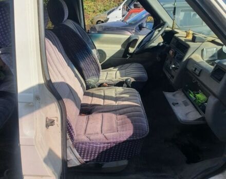 Белый Фольксваген Transporter, объемом двигателя 2 л и пробегом 300 тыс. км за 2000 $, фото 3 на Automoto.ua