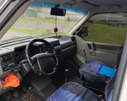 Білий Фольксваген Transporter, об'ємом двигуна 1.9 л та пробігом 356 тис. км за 5200 $, фото 4 на Automoto.ua