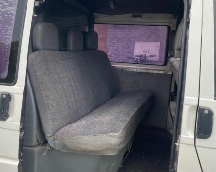 Белый Фольксваген Transporter, объемом двигателя 1.9 л и пробегом 300 тыс. км за 2678 $, фото 2 на Automoto.ua