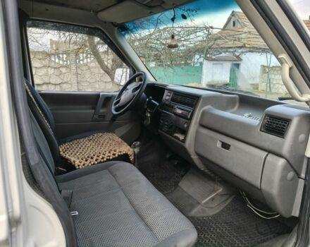 Белый Фольксваген Transporter, объемом двигателя 2.5 л и пробегом 300 тыс. км за 4350 $, фото 4 на Automoto.ua