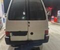 Білий Фольксваген Transporter, об'ємом двигуна 2.4 л та пробігом 300 тис. км за 2800 $, фото 1 на Automoto.ua