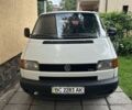 Белый Фольксваген Transporter, объемом двигателя 2.5 л и пробегом 400 тыс. км за 5500 $, фото 1 на Automoto.ua