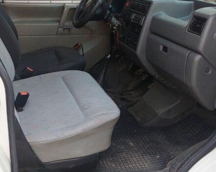 Білий Фольксваген Transporter, об'ємом двигуна 1.9 л та пробігом 690 тис. км за 5000 $, фото 2 на Automoto.ua