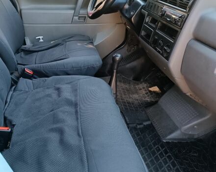 Білий Фольксваген Transporter, об'ємом двигуна 2.5 л та пробігом 380 тис. км за 5500 $, фото 2 на Automoto.ua