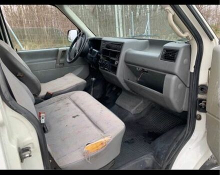 Белый Фольксваген Transporter, объемом двигателя 2.5 л и пробегом 300 тыс. км за 2150 $, фото 8 на Automoto.ua