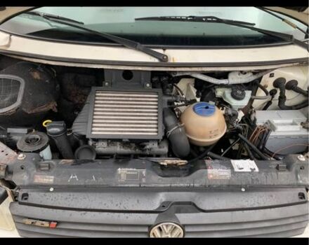 Белый Фольксваген Transporter, объемом двигателя 2.5 л и пробегом 300 тыс. км за 2150 $, фото 11 на Automoto.ua