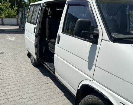 Білий Фольксваген Transporter, об'ємом двигуна 2.5 л та пробігом 422 тис. км за 6672 $, фото 1 на Automoto.ua