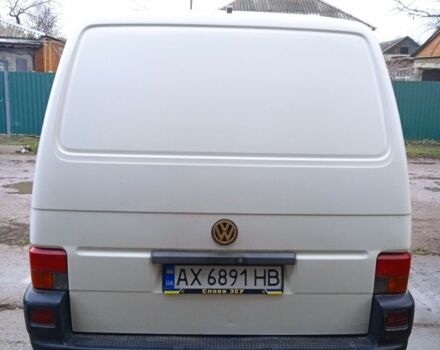 Белый Фольксваген Transporter, объемом двигателя 2.5 л и пробегом 378 тыс. км за 4800 $, фото 1 на Automoto.ua
