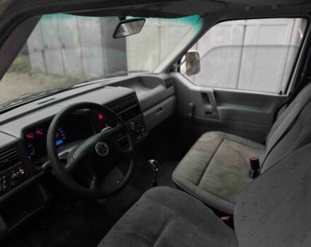 Белый Фольксваген Transporter, объемом двигателя 2.5 л и пробегом 400 тыс. км за 3200 $, фото 11 на Automoto.ua