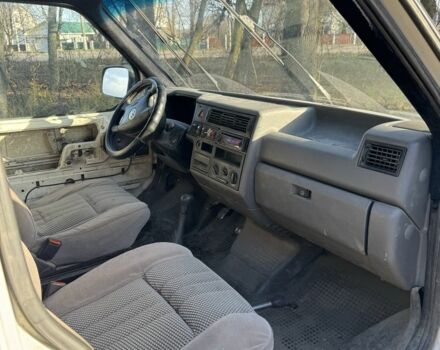 Белый Фольксваген Transporter, объемом двигателя 1.9 л и пробегом 200 тыс. км за 2900 $, фото 7 на Automoto.ua