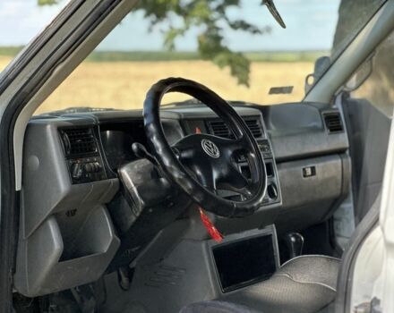 Білий Фольксваген Transporter, об'ємом двигуна 2.5 л та пробігом 340 тис. км за 4400 $, фото 3 на Automoto.ua