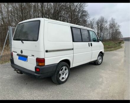 Белый Фольксваген Transporter, объемом двигателя 2.5 л и пробегом 300 тыс. км за 2150 $, фото 2 на Automoto.ua