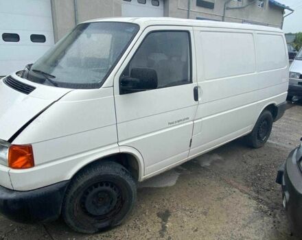 Белый Фольксваген Transporter, объемом двигателя 2.5 л и пробегом 400 тыс. км за 3135 $, фото 2 на Automoto.ua
