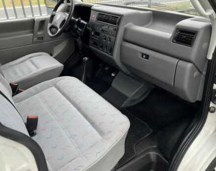 Белый Фольксваген Transporter, объемом двигателя 0 л и пробегом 290 тыс. км за 2350 $, фото 4 на Automoto.ua