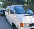 Белый Фольксваген Transporter, объемом двигателя 2.5 л и пробегом 350 тыс. км за 5500 $, фото 1 на Automoto.ua