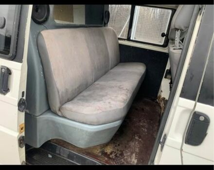 Белый Фольксваген Transporter, объемом двигателя 2.5 л и пробегом 300 тыс. км за 2150 $, фото 9 на Automoto.ua