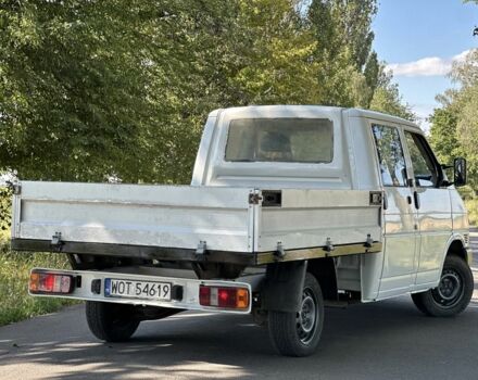 Білий Фольксваген Transporter, об'ємом двигуна 2.5 л та пробігом 340 тис. км за 4400 $, фото 13 на Automoto.ua