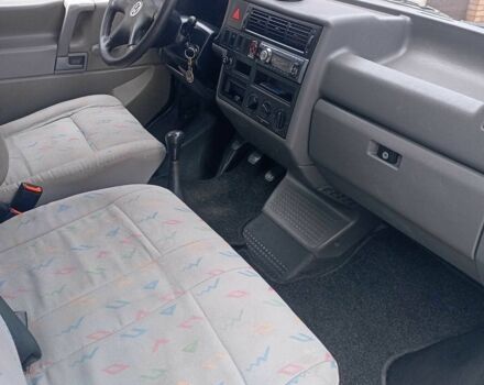 Белый Фольксваген Transporter, объемом двигателя 1.9 л и пробегом 416 тыс. км за 5150 $, фото 10 на Automoto.ua