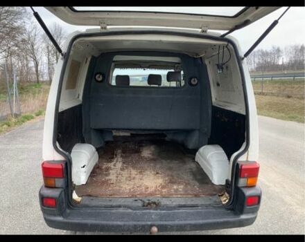 Белый Фольксваген Transporter, объемом двигателя 2.5 л и пробегом 300 тыс. км за 2150 $, фото 7 на Automoto.ua