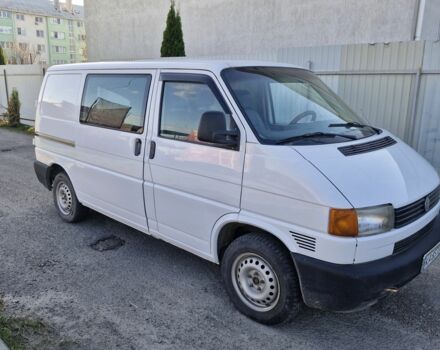 Белый Фольксваген Transporter, объемом двигателя 2.5 л и пробегом 432 тыс. км за 3800 $, фото 1 на Automoto.ua